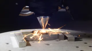 3D printer printing metal