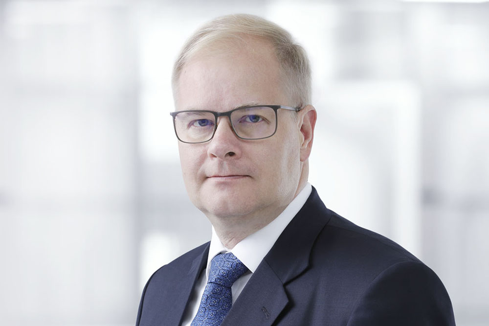 Valokuva VTT:n hallituksen puheenjohtajasta Pekka Tiitisestä
