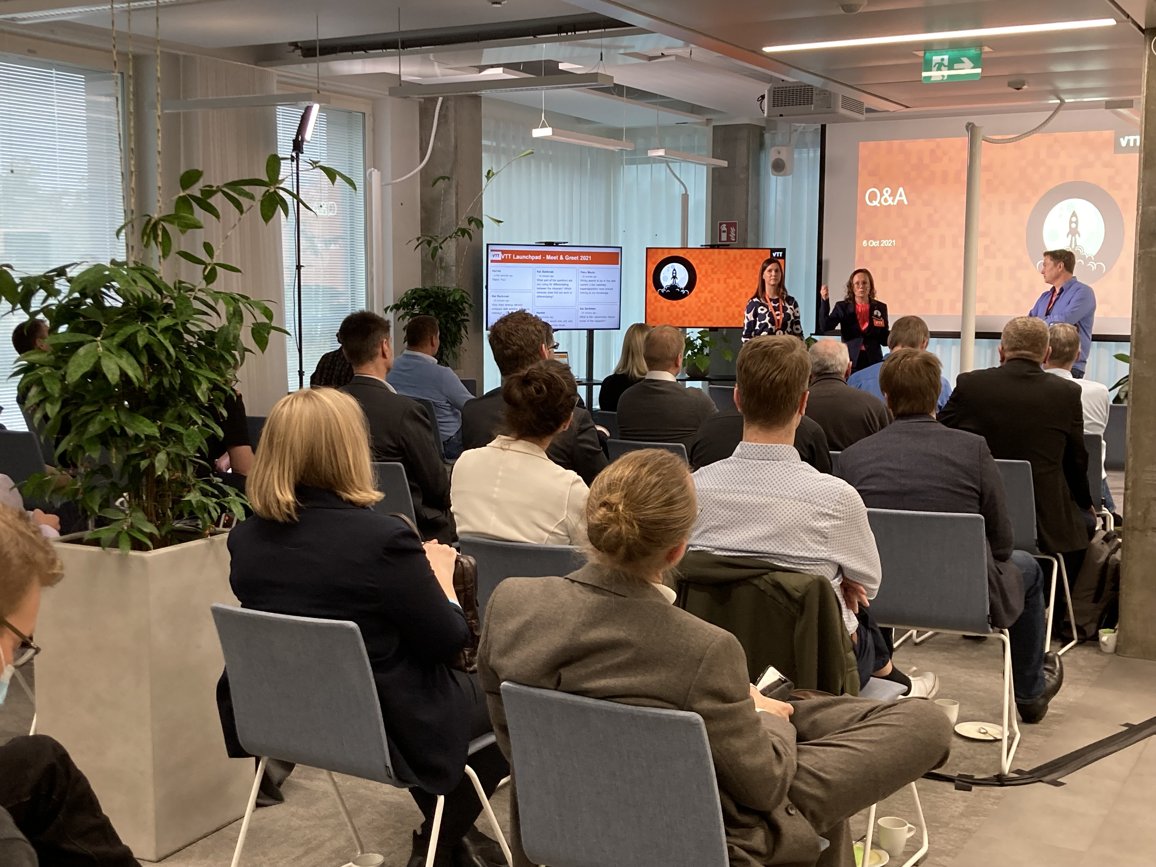 people following presentation in VTT LaunchPad Meet & Greet Event 2021