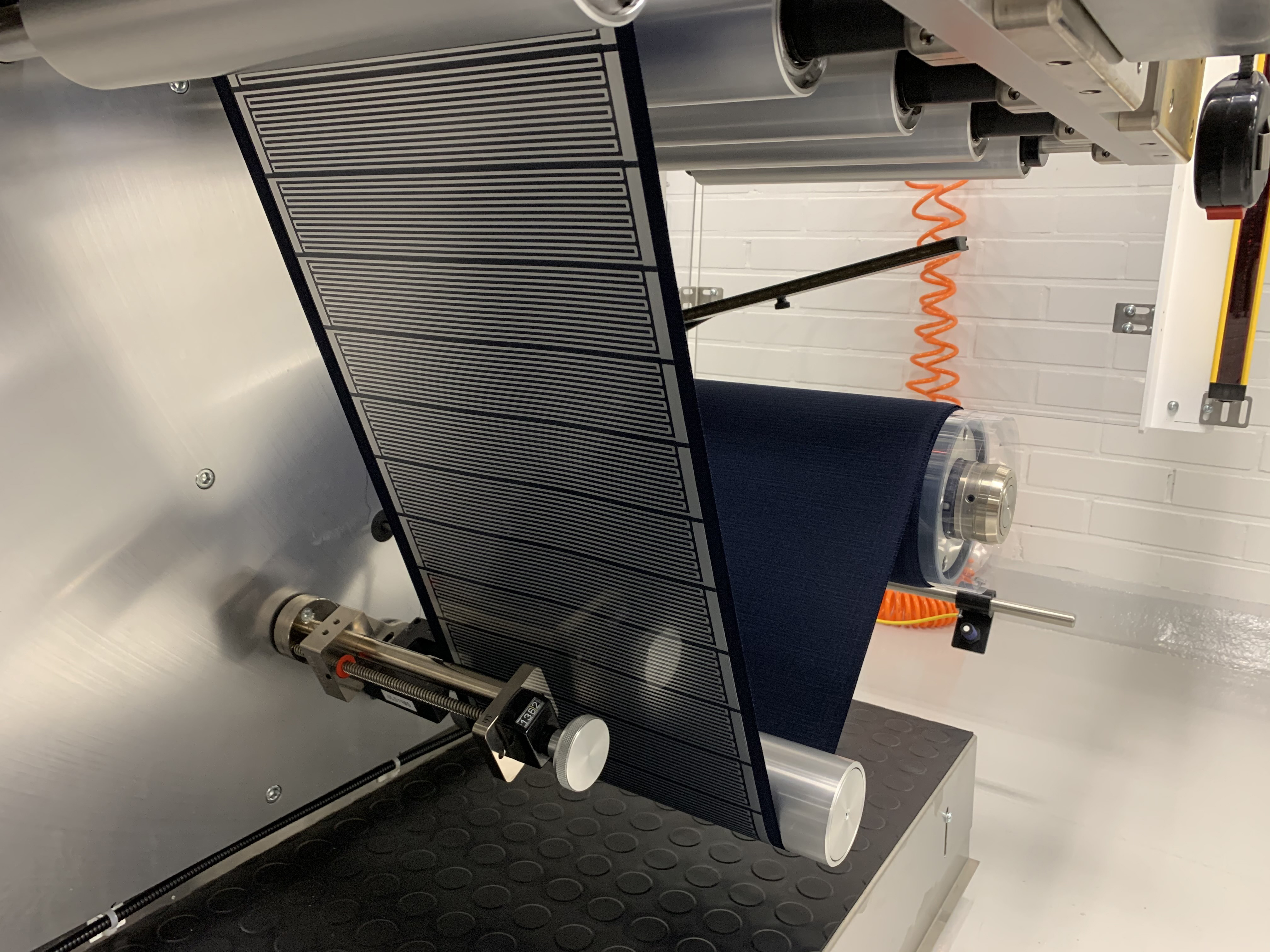 Production of the heater with rolltorollmethod