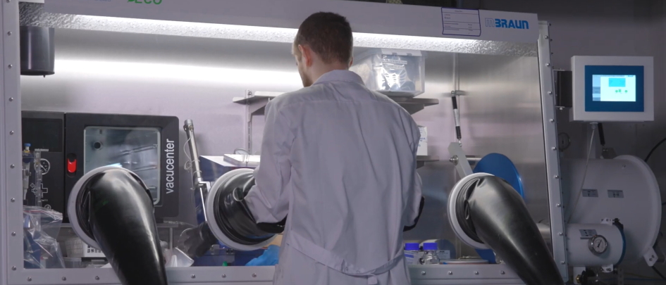 Battery technologies and fuel cells