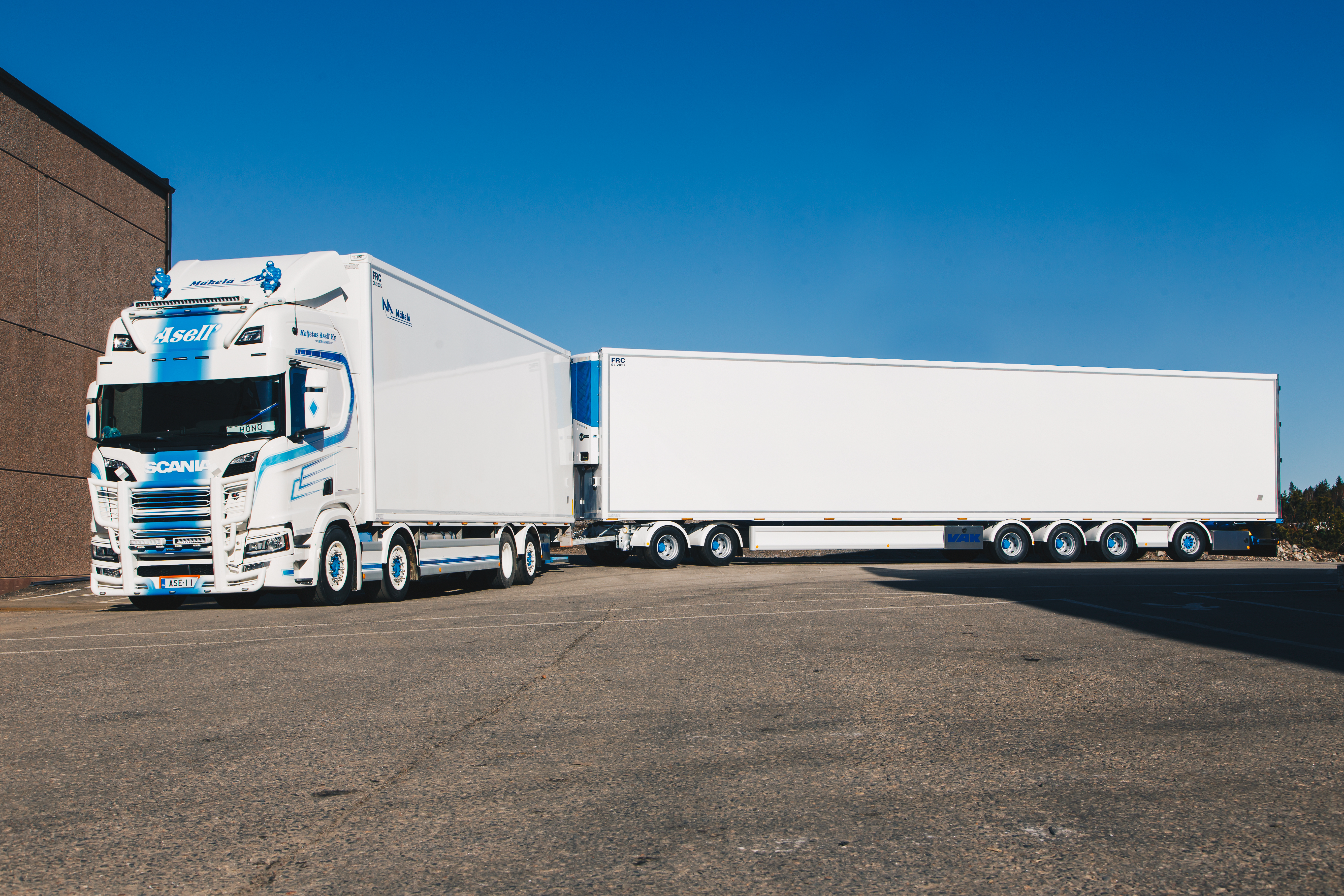 VAK Asell vehicle