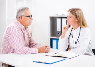 patient and doctor discussing