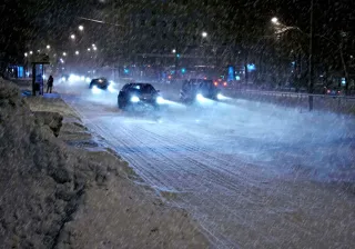 Traffic in heavy snowfall