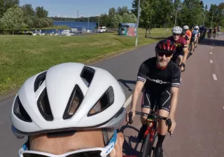 Pyöräilyn alussa ajettiin Oulun mainioita pyöräteitä