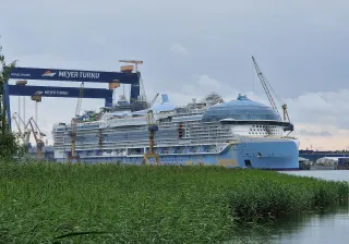 Meyer Turku Oy:n alus.