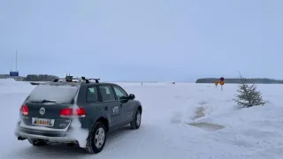 AISEE_automated_vehicle_driving_in_snow