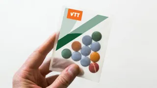 Transparent cellulose film