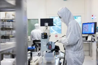 Clean room operations at VTT