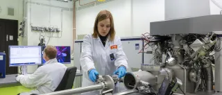 TOF SIMS equipment operated by a researcher