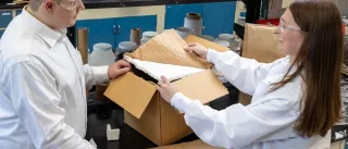 Researchers showing new biobased foam packaging product