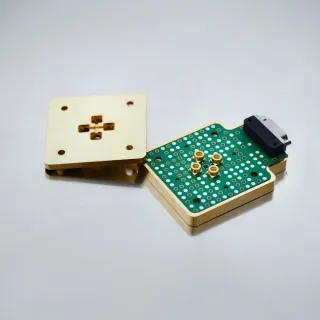 SemiQon&#039;s 4qubit module