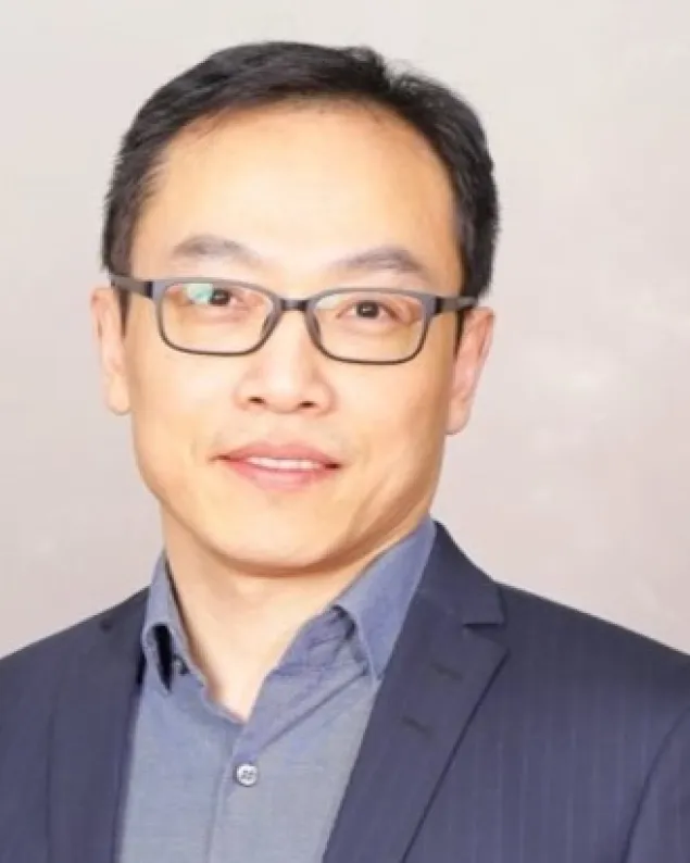 Guangrong Zou